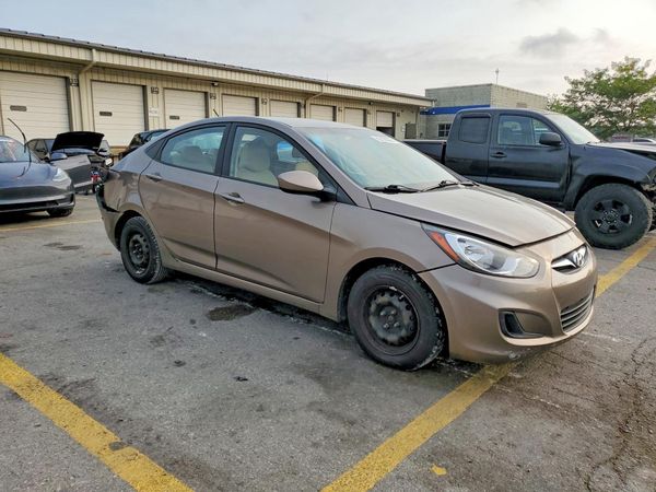 2013 HYUNDAI ACCENT