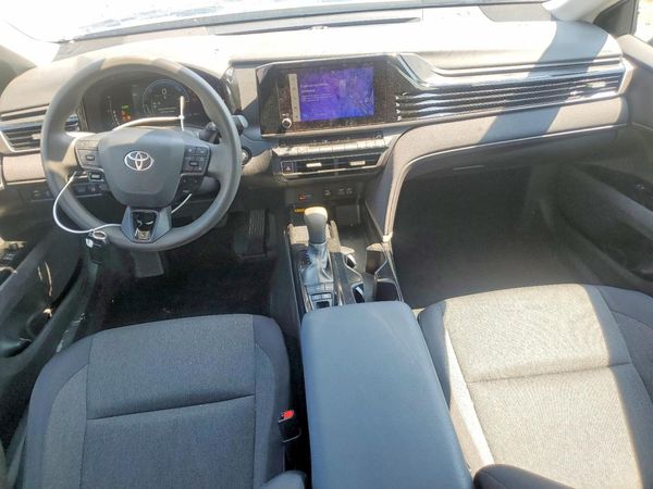 2025 TOYOTA CAMRY