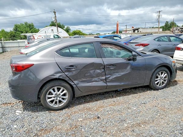 2018 MAZDA 3 Sport