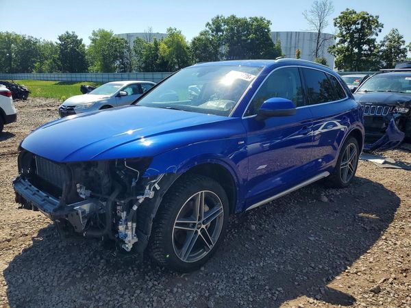 2021 AUDI Q5 E quattro Premium