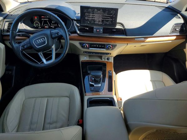 2021 AUDI Q5 E quattro Premium