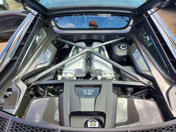 2018 AUDI R8 V10 Plus