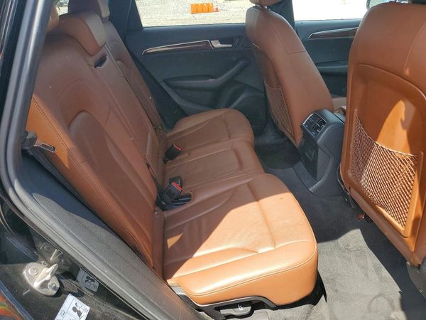 2012 AUDI Q5 Premium Plus