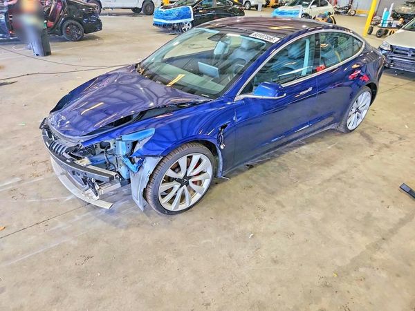 2018 TESLA MODEL 3