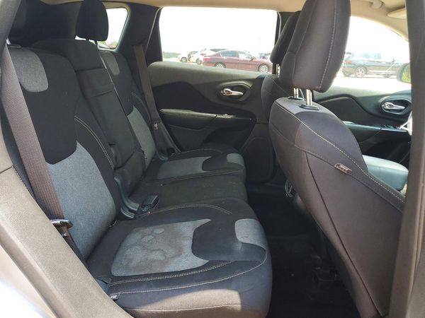2015 JEEP CHEROKEE SPORT FWD