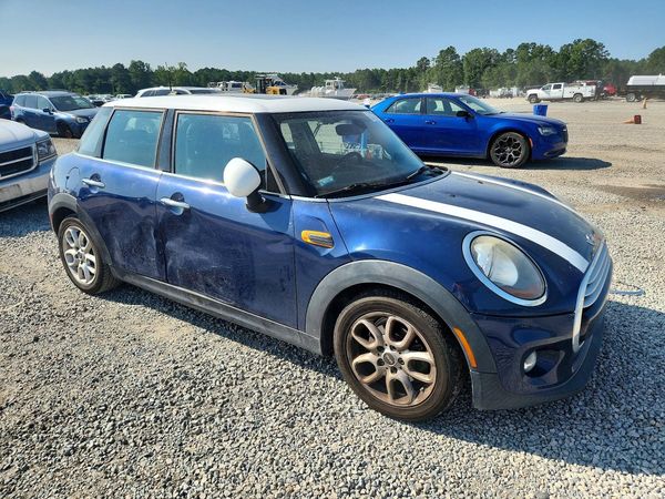 2015 MINI COOPER