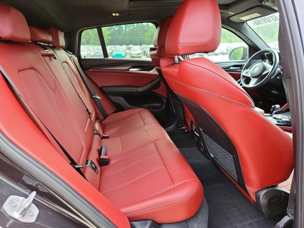 2022 BMW X4 xDrive30i