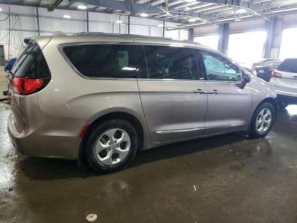 2017 CHRYSLER PACIFICA Touring L Plus