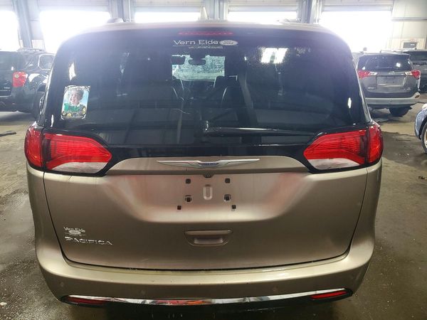 2017 CHRYSLER PACIFICA Touring L Plus