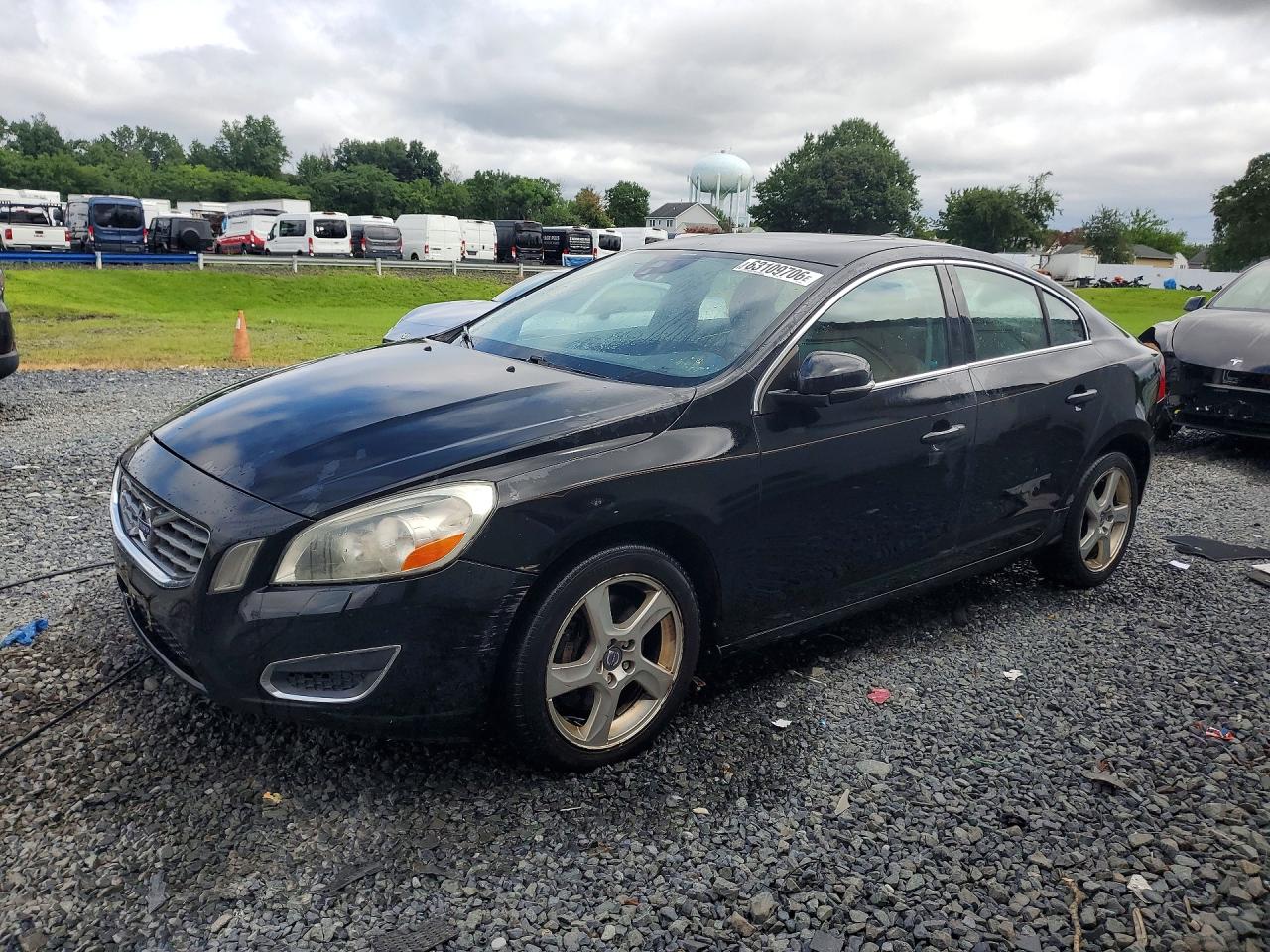 2013 VOLVO S60