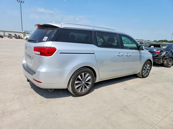 2016 KIA SEDONA EX - Middle level