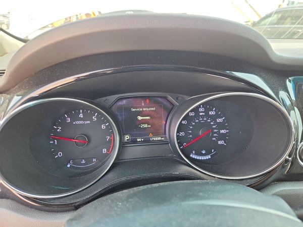 2016 KIA SEDONA EX - Middle level