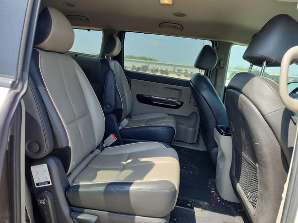 2016 KIA SEDONA EX - Middle level