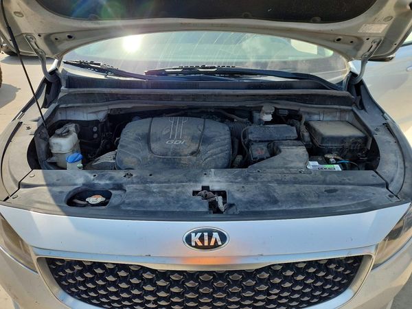 2016 KIA SEDONA EX - Middle level