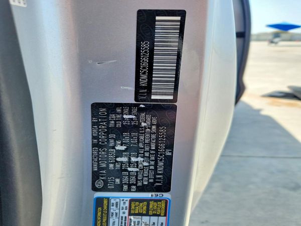 2016 KIA SEDONA EX - Middle level