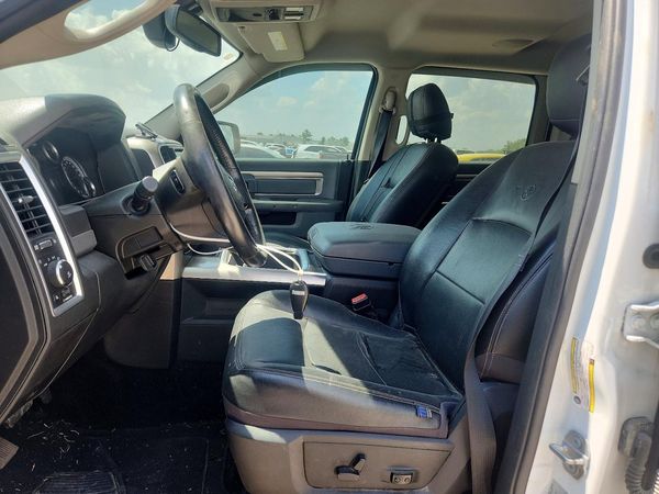 2016 RAM 1500 SLT