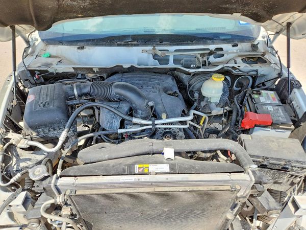 2016 RAM 1500 SLT