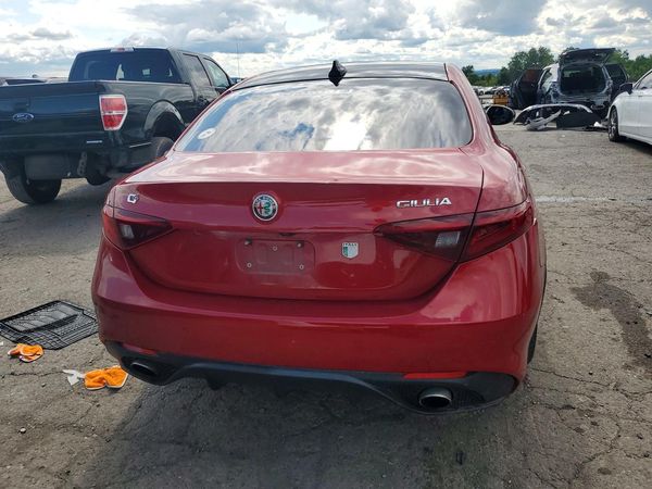 2018 ALFA ROMEO GIULIA