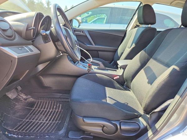 2013 MAZDA 3 Sport/GX