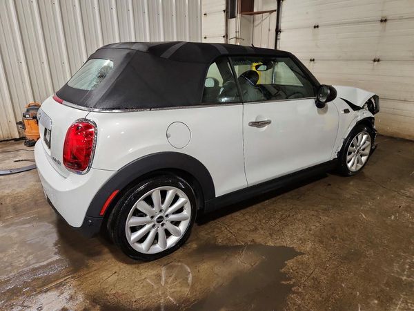 2019 MINI COOPER