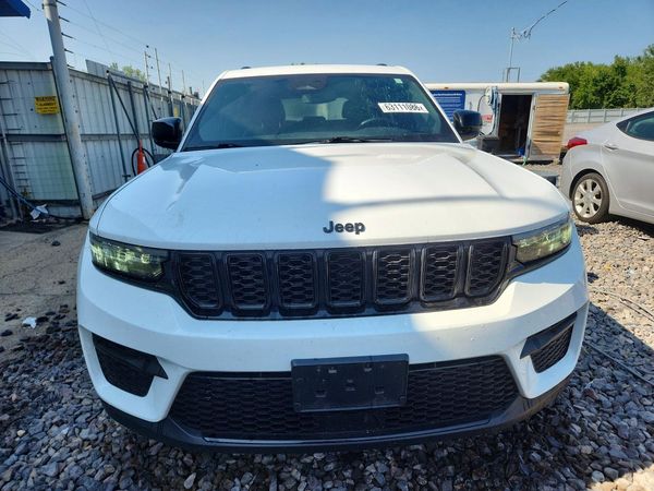 2022 JEEP GRAND CHEROKEE Laredo