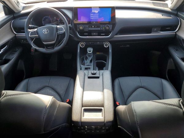 2026 TOYOTA GRAND HIGHLANDER
