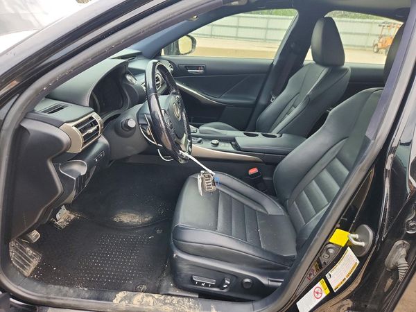 2016 LEXUS IS
