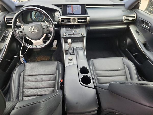 2016 LEXUS IS
