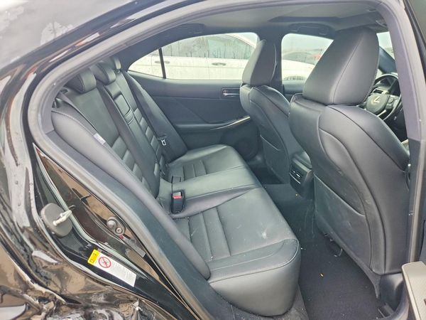 2016 LEXUS IS