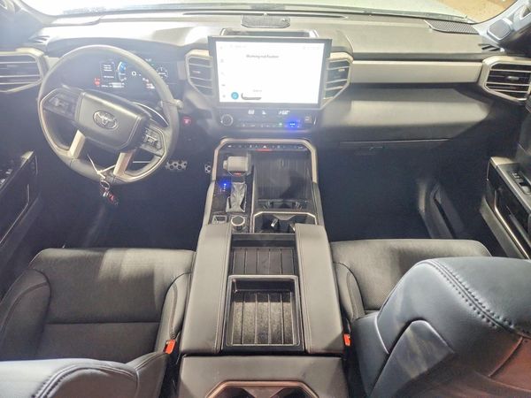 2025 TOYOTA TUNDRA