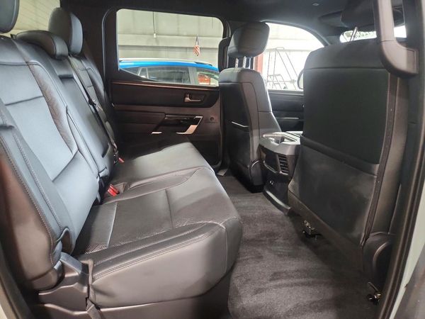2025 TOYOTA TUNDRA