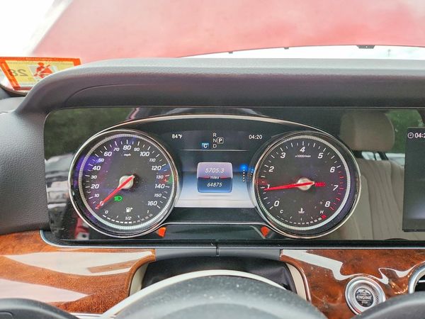 2019 MERCEDES-BENZ E E300-4M
