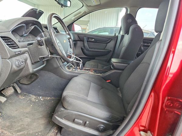 2014 CHEVROLET TRAVERSE 1LT — DENT