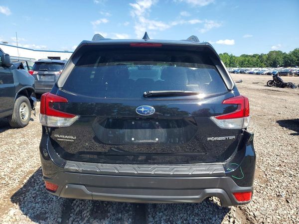 2021 SUBARU FORESTER
