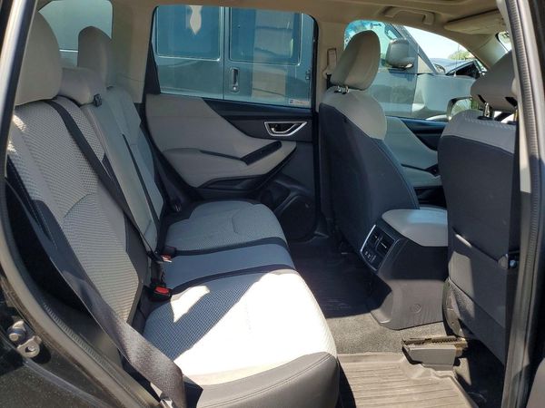 2021 SUBARU FORESTER