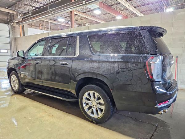2025 CHEVROLET SUBURBAN Premier