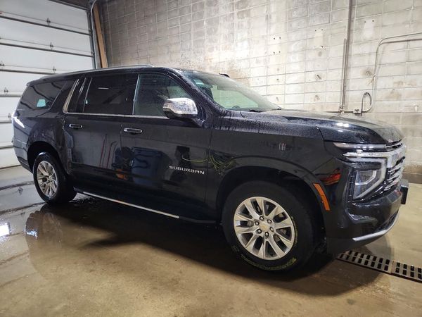 2025 CHEVROLET SUBURBAN Premier