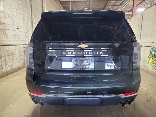 2025 CHEVROLET SUBURBAN Premier