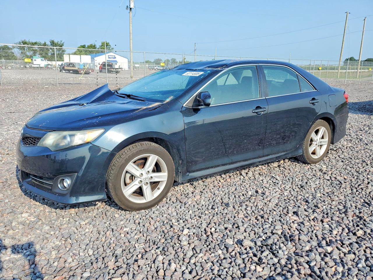 2014 TOYOTA CAMRY