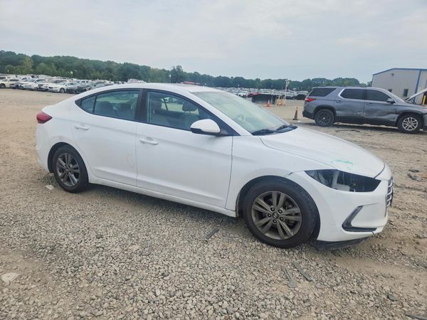 2017 HYUNDAI ELANTRA — Passenger 3/4