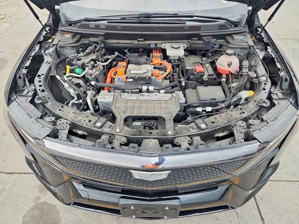 2025 CADILLAC OPTIQ