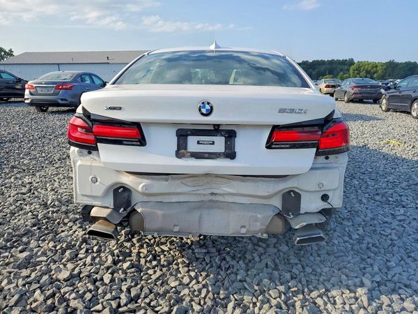 2022 BMW 530 xDrive