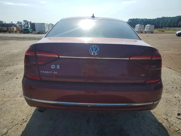 2018 VOLKSWAGEN PASSAT SE, SE w/ Technology