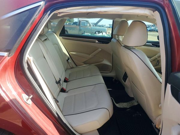 2018 VOLKSWAGEN PASSAT SE, SE w/ Technology