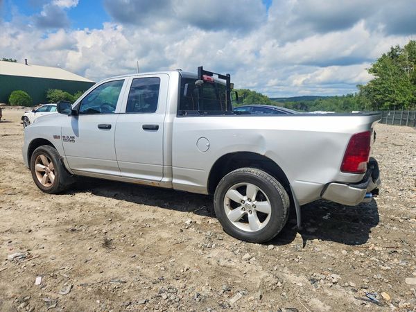2014 RAM 1500 ST QUAD CAB 4X4