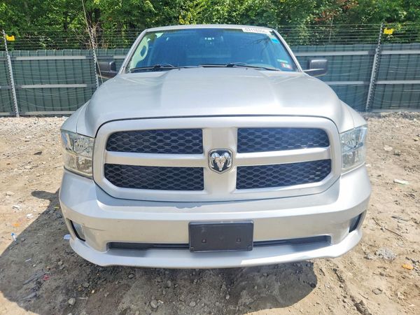 2014 RAM 1500 ST QUAD CAB 4X4