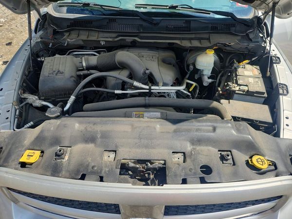2014 RAM 1500 ST QUAD CAB 4X4