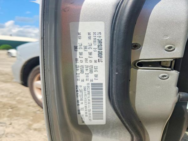 2014 RAM 1500 ST QUAD CAB 4X4
