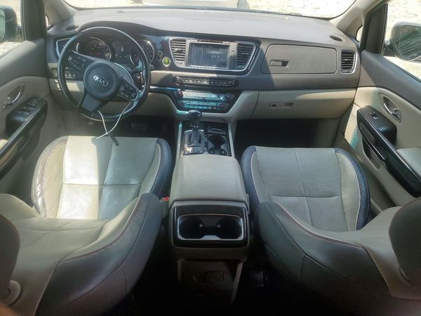 2016 KIA SEDONA EX - Middle level