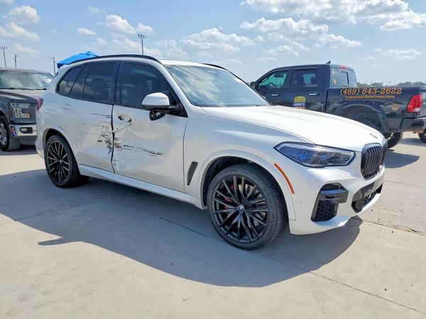 2022 BMW X5 M50i